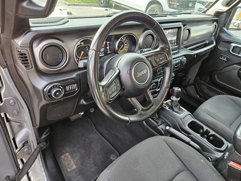 Used 2021 Jeep Wrangler Unlimited Sport image 14
