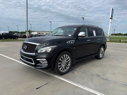 Used 2017 INFINITI QX80 4WD w/ Deluxe Technology Package image 2