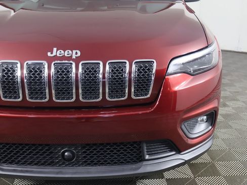 Used 2021 Jeep Cherokee Latitude Lux w/ Mopar Interior Package image 12