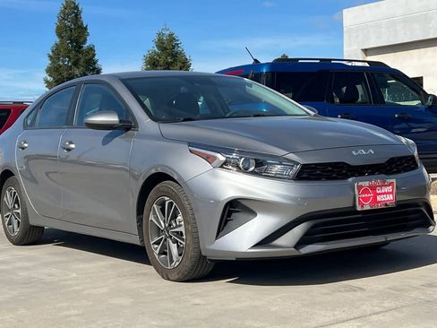 Used 2023 Kia Forte LXS image 10