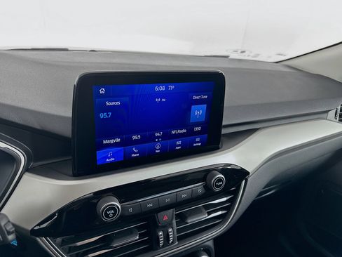 Used 2021 Ford Escape SE w/ Convenience Package image 19