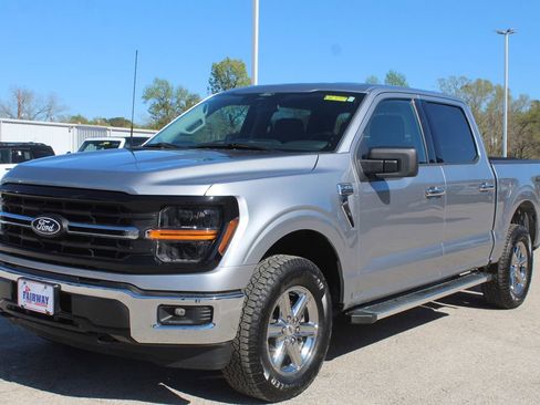 Used 2025 Ford F150 XLT w/ Equipment Group 301A Standard image 2