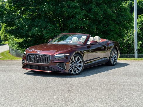 Used 2025 Bentley Continental GT Speed image 1