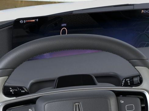 New 2025 Lincoln Navigator L Reserve AWD/4WD image 13