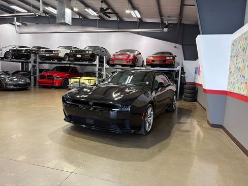 Used 2025 Dodge Charger Daytona Scat Pack w/ Track Pack AWD/4WD image 50