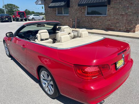 Used 2013 BMW 328i Convertible RWD image 27
