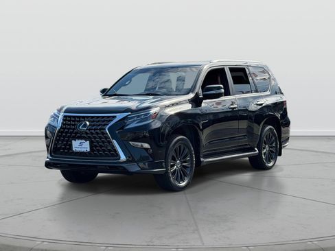 Used 2023 Lexus GX 460 Luxury w/ Sport Design Package AWD/4WD image 3