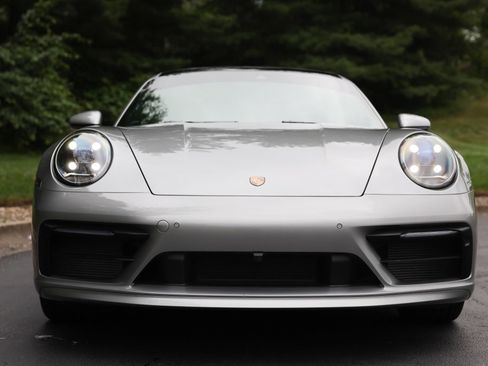 Used 2024 Porsche 911 Carrera w/ Premium Package image 14