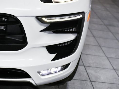 Used 2018 Porsche Macan GTS image 66