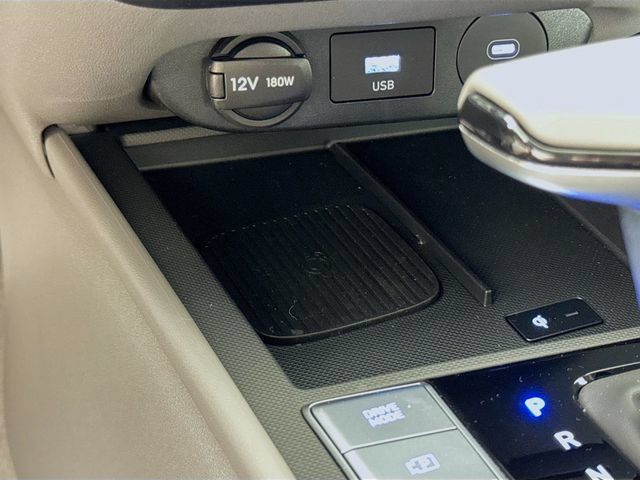 Certified 2025 Hyundai Elantra Sport FWD image 31