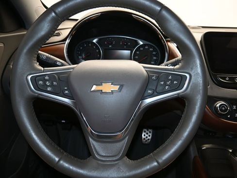 Used 2016 Chevrolet Malibu LT w/ Leather Package image 15