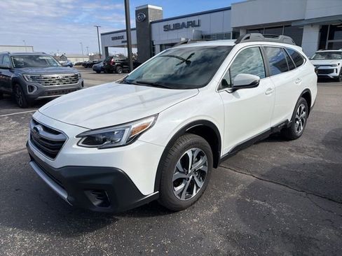 Used 2021 Subaru Outback Limited image 2