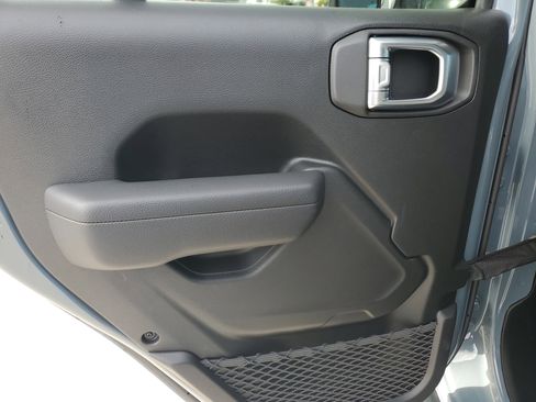 Used 2024 Jeep Wrangler Sport image 29