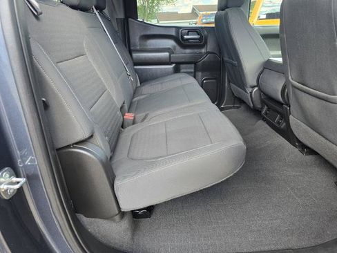 Used 2022 Chevrolet Silverado 1500 Custom w/ Safety Confidence Package AWD/4WD image 12