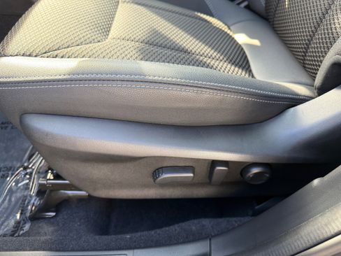 Used 2023 Subaru Forester Premium image 28