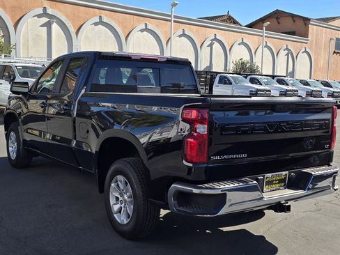 Used 2025 Chevrolet Silverado 1500 LT w/ Safety Package RWD image 7