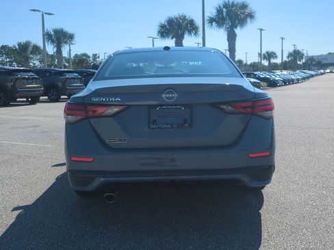 New 2025 Nissan Sentra SR w/ SR Premium Package FWD image 6