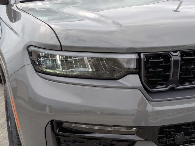 New 2027 Jeep Grand Cherokee Limited AWD/4WD image 10