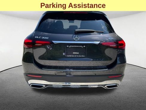 Used 2025 Mercedes-Benz GLC 300 4MATIC image 11