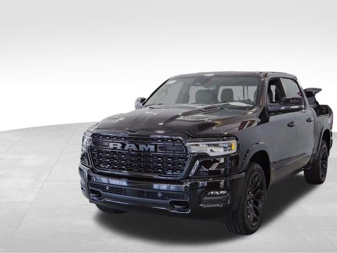 Used 2024 Chrysler Pacifica Touring-L image 33