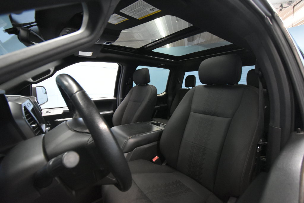 Used 2018 Ford F150 XLT w/ Equipment Group 302A Luxury AWD/4WD image 26
