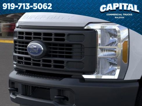 New 2025 Ford F350 XL w/ 360-Degree Camera Package image 17