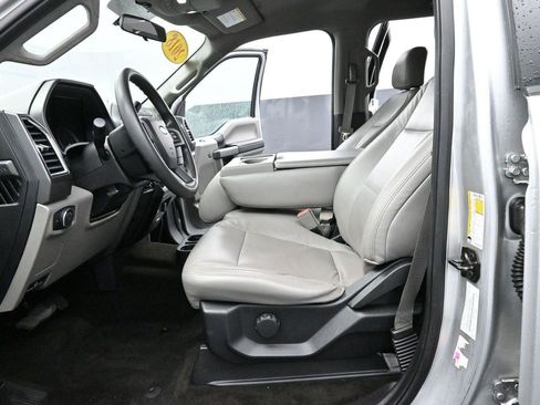 Used 2018 Ford F250 XLT AWD/4WD image 14