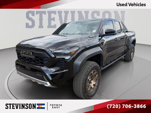 Used 2024 Toyota Tacoma 4x4 Double Cab Hybrid image 1
