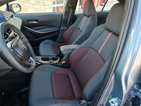 Used 2025 Toyota Corolla SE w/ SE Premium Package image 26