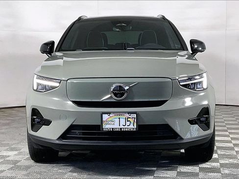 Used 2023 Volvo XC40 Recharge Plus AWD/4WD image 2