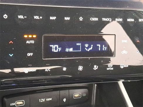 Certified 2024 Hyundai Santa Cruz SEL w/ Activity Package image 16