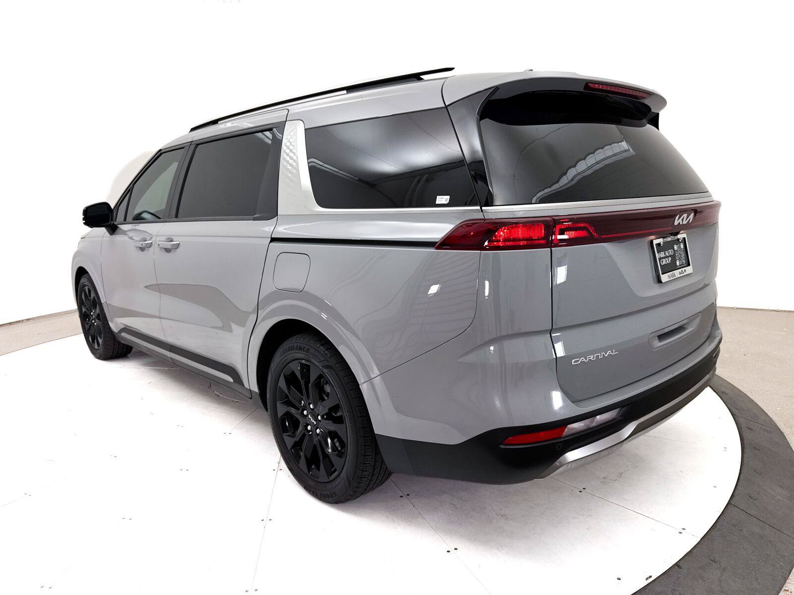 Used 2024 Kia Carnival SX FWD image 18