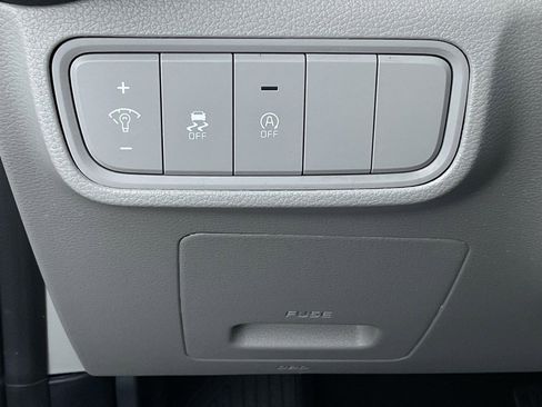 Used 2025 Kia Soul LX w/ LX Technology Package image 26