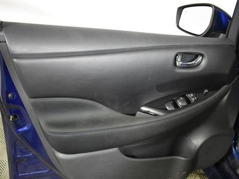 Certified 2025 Nissan Leaf SV Plus FWD image 7