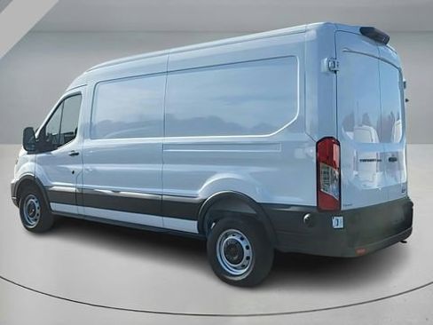 New 2026 Ford Transit 250 148 Medium Roof w/ Load Area Protection Package RWD image 6