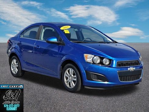 Used 2016 Chevrolet Sonic LT FWD image 3