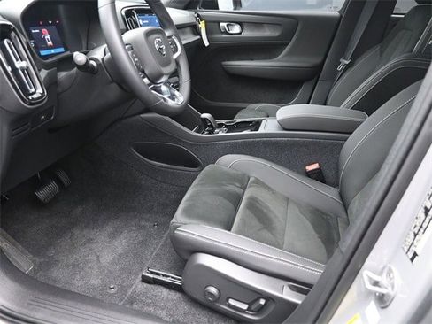 Certified 2024 Volvo XC40 Recharge Plus w/ Protection Package Premier image 17