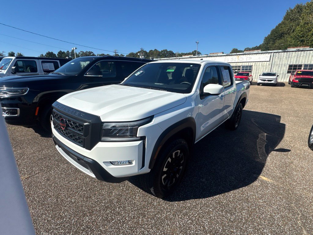 Used 2024 Nissan Frontier PRO-4X AWD/4WD image 1