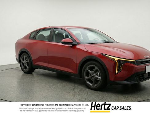 Used 2025 Kia K4 FWD image 1