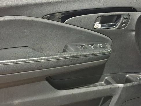 Used 2017 Honda Pilot Elite image 19