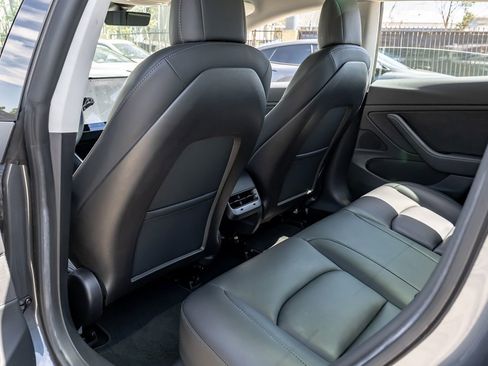 Used 2020 Tesla Model 3 Long Range image 10