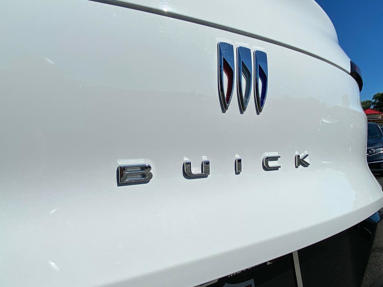 Used 2025 Buick Envista Sport Touring FWD image 44