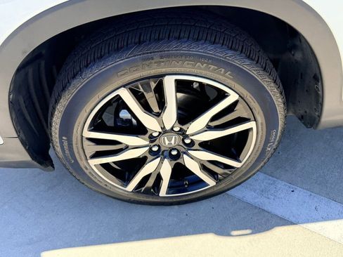 Used 2020 Honda Pilot Elite image 17