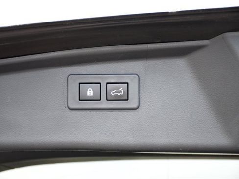 Used 2023 Subaru Outback Premium AWD/4WD image 34