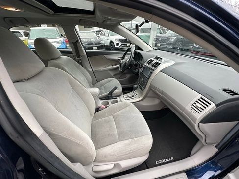 Used 2013 Toyota Corolla LE image 12
