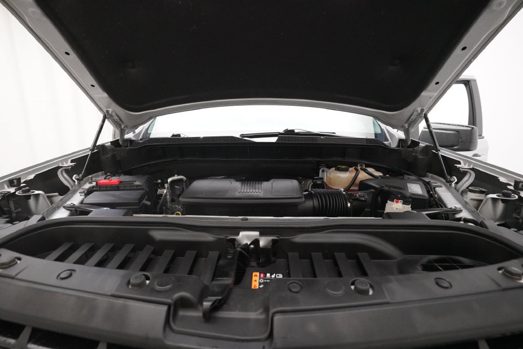 Used 2021 Chevrolet Silverado 1500 RST AWD/4WD image 3