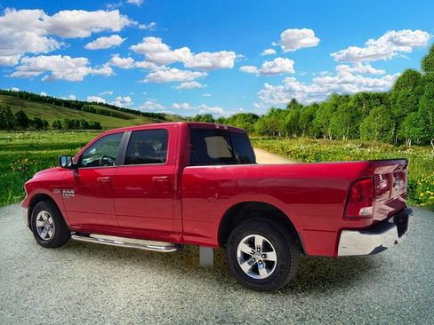 Certified 2019 RAM 1500 Classic SLT RWD image 4