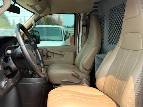Used 2020 Chevrolet Express 2500 w/ Communications Package RWD image 21
