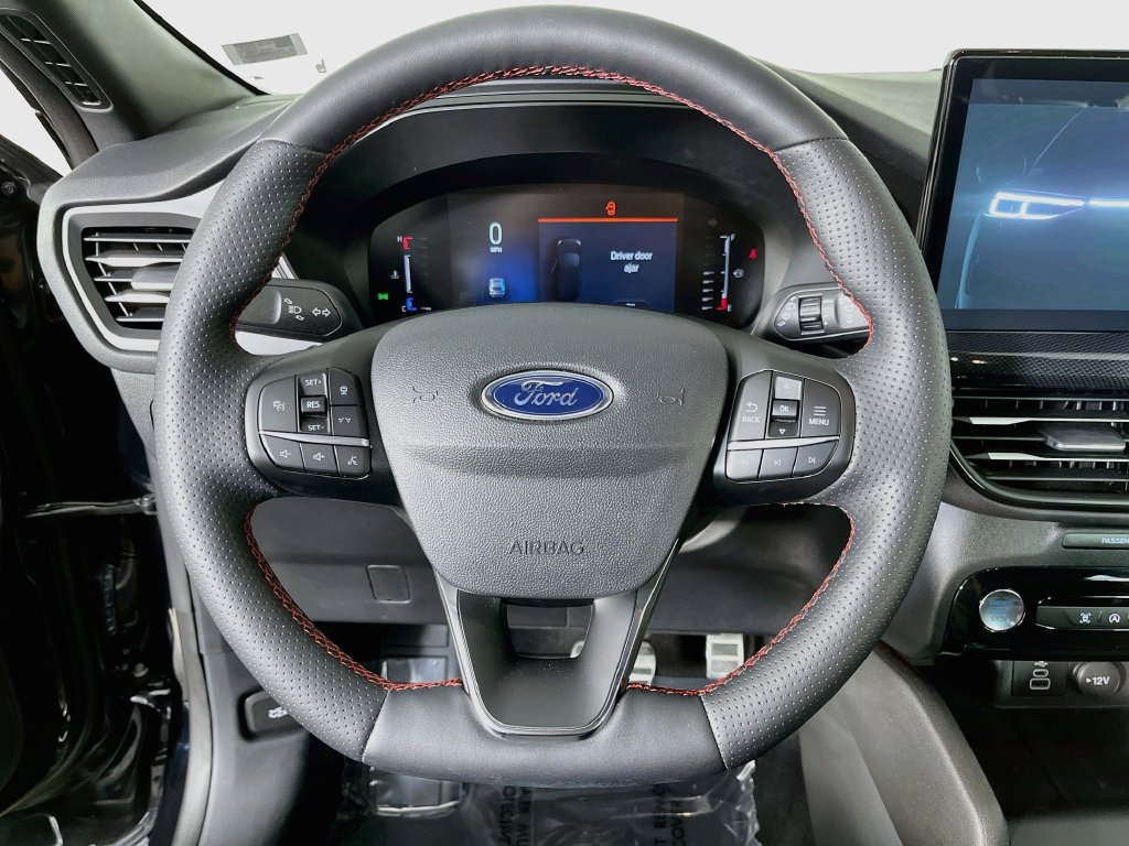 Used 2024 Ford Escape ST-Line w/ Tech Pack #1 FWD image 11