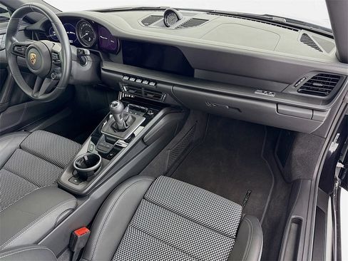 Used 2023 Porsche 911 50th Anniversary Edition image 31